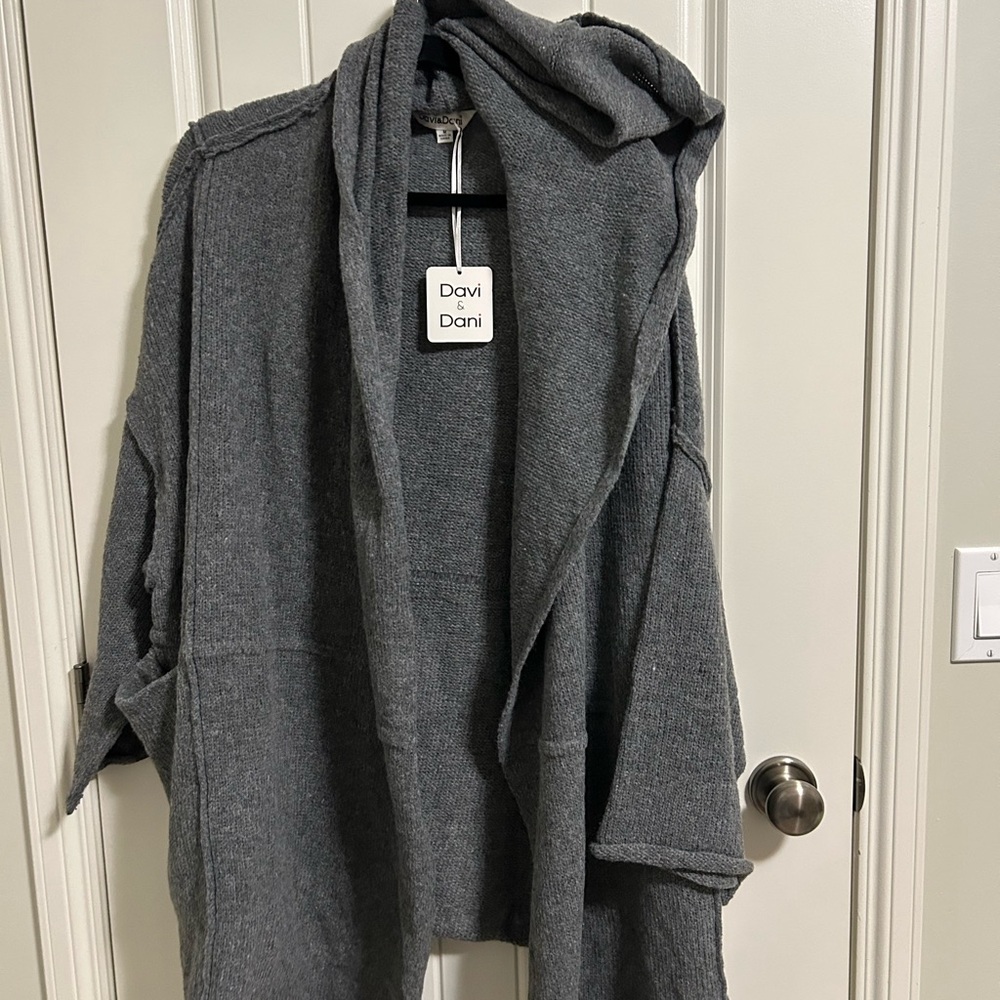 Davi & Dani Gray Open Front Cardigan